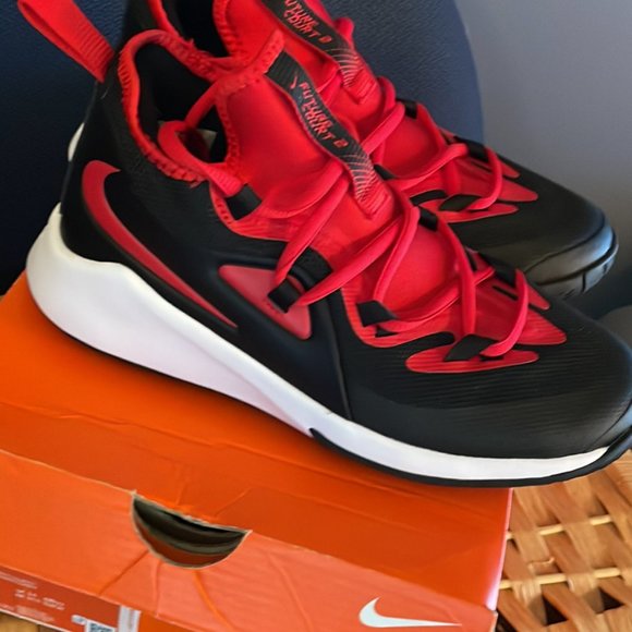 NIKE FUTURE COURT 2 (GS) 4y - Picture 7 of 7